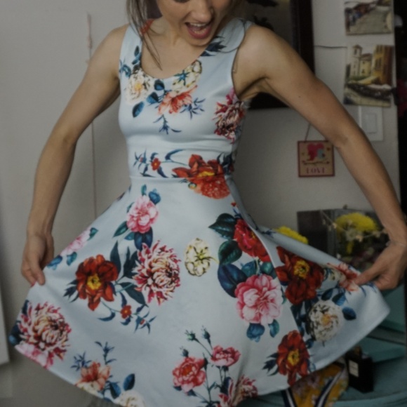 Derek Heart Baby Blue Floral Dress - Picture 2 of 8